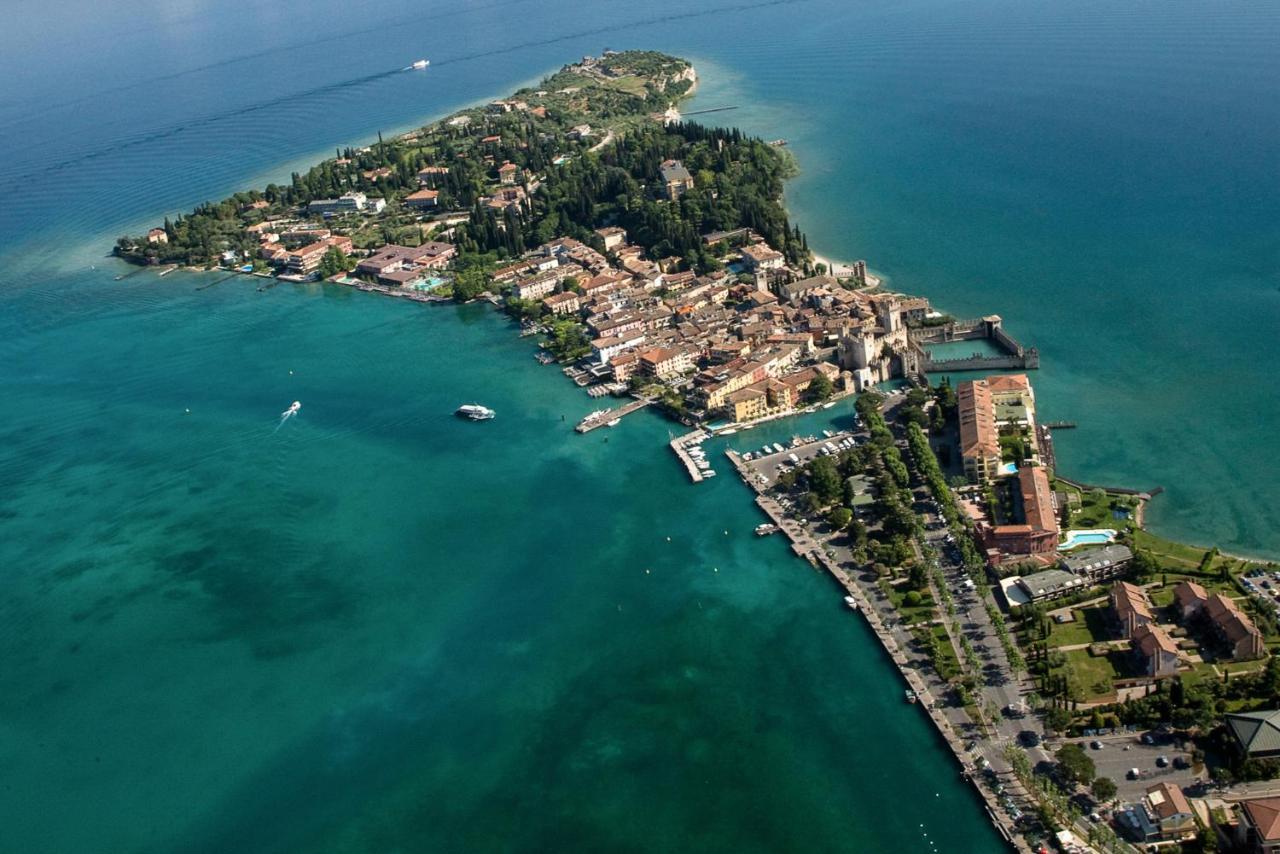 Hotel Marconi Sirmione Exterior foto